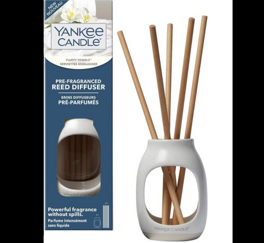 Yankee Candle Reed Diffuser - Fluffy Towels Starter Kit